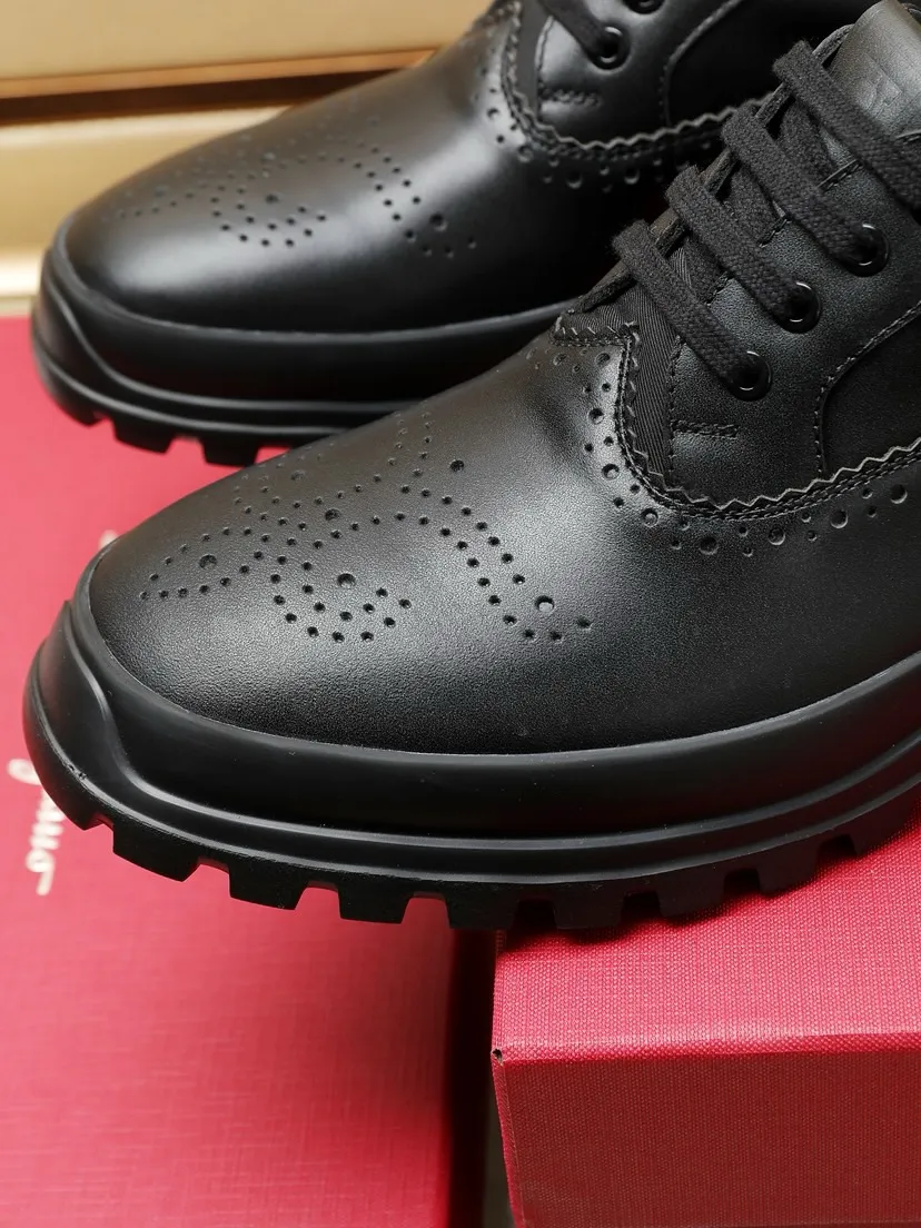 Factory P680💰🔥《Ferragamo》👏Latest•High-end top brand luxury~purchasing agent, top~quality. New fashionable business men's shoes 🔜The uppers are made of original first-layer open-edge beaded cowhide➕cowhide·lining, with fine workmanship. The original stylish and soft combination wear-resistant and non-slip outsole is light and comfortable on the feet. The real thing looks better in real photos. Number of yards: 38--44 (45 and 46 can be customized)